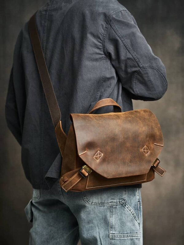 Vintage Leather Laptop Messenger Bag 5 Vintage Leather Laptop Messenger Bag - Image 5