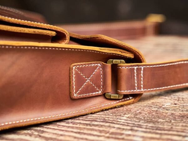 Handmade Leather Messenger Bag |Men's Leather Bags Supplier 12 Handmade Leather Messenger Bag |Men's Leather Bags Supplier - Image 12