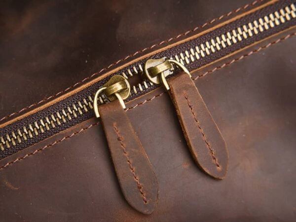 Vintage Leather Weekender Travel Bag Supplier - Image 11
