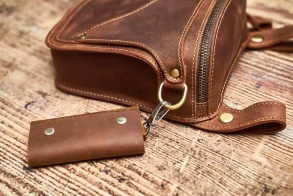 Vintage Large Leather Fanny Pack | Handmade Leather Waist Bag Wholesalers 8 Vintage Large Leather Fanny Pack | Handmade Leather Waist Bag Wholesalers - Image 8