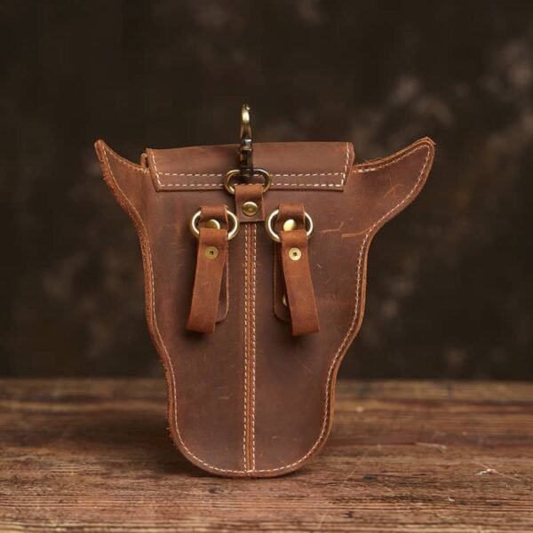 Retro Leather Waist Bag | Leather Fanny Pack Supplier 4 Retro Leather Waist Bag | Leather Fanny Pack Supplier - Image 4